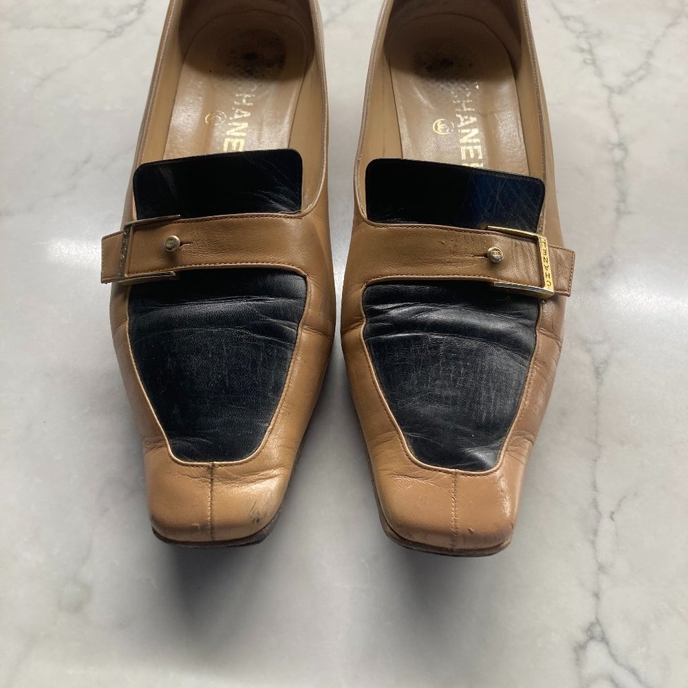 CHANEL Beige/Black 2-toned Slip-On Loafers  9.5/39.5 + Box w/2 Chanel dust bags